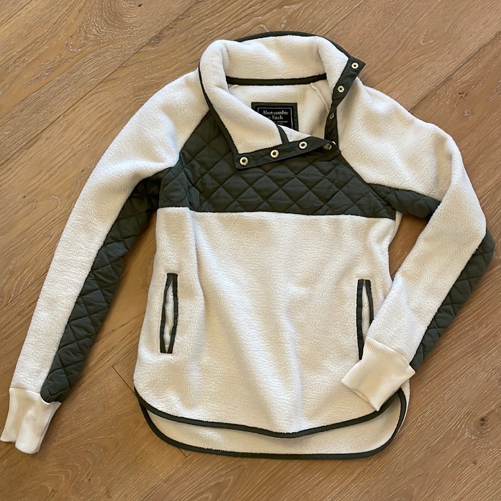 Abercrombie & Fitch Fleece Jacket